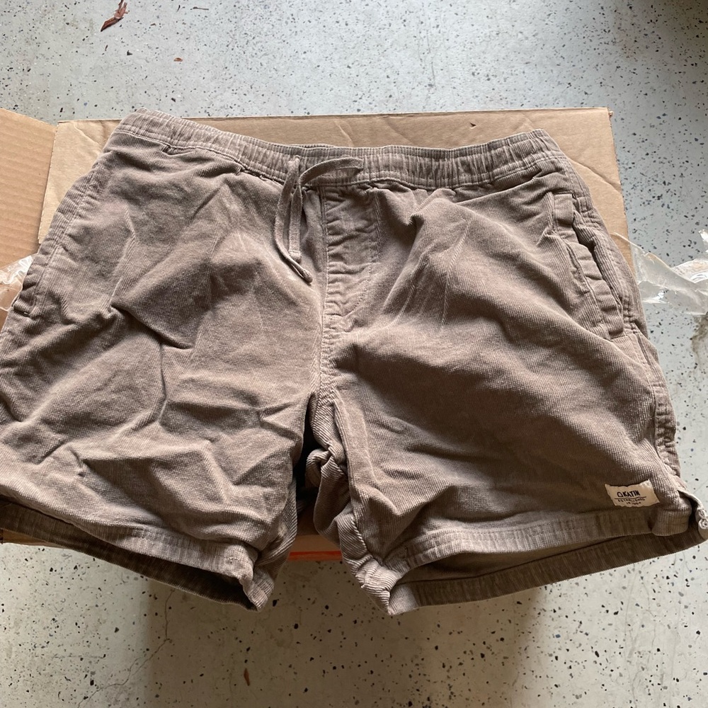 Corduroy Shorts (Above Knee)